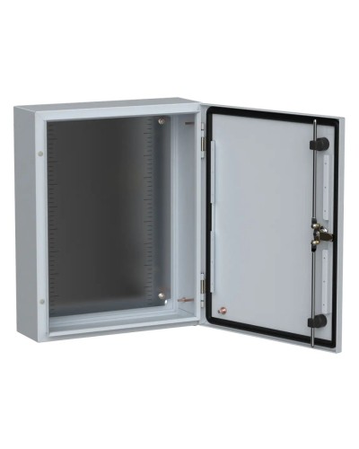 ЩМП-50.40.15 УХЛ1 IP66 500x400x150 TITAN 5 (TI5-10-N-050-040-015-66). Шкаф металлический с монтажной платой. IEK в Ангарске